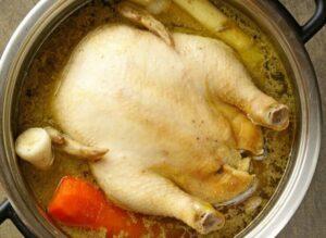 How to Boil Chicken for Dogs